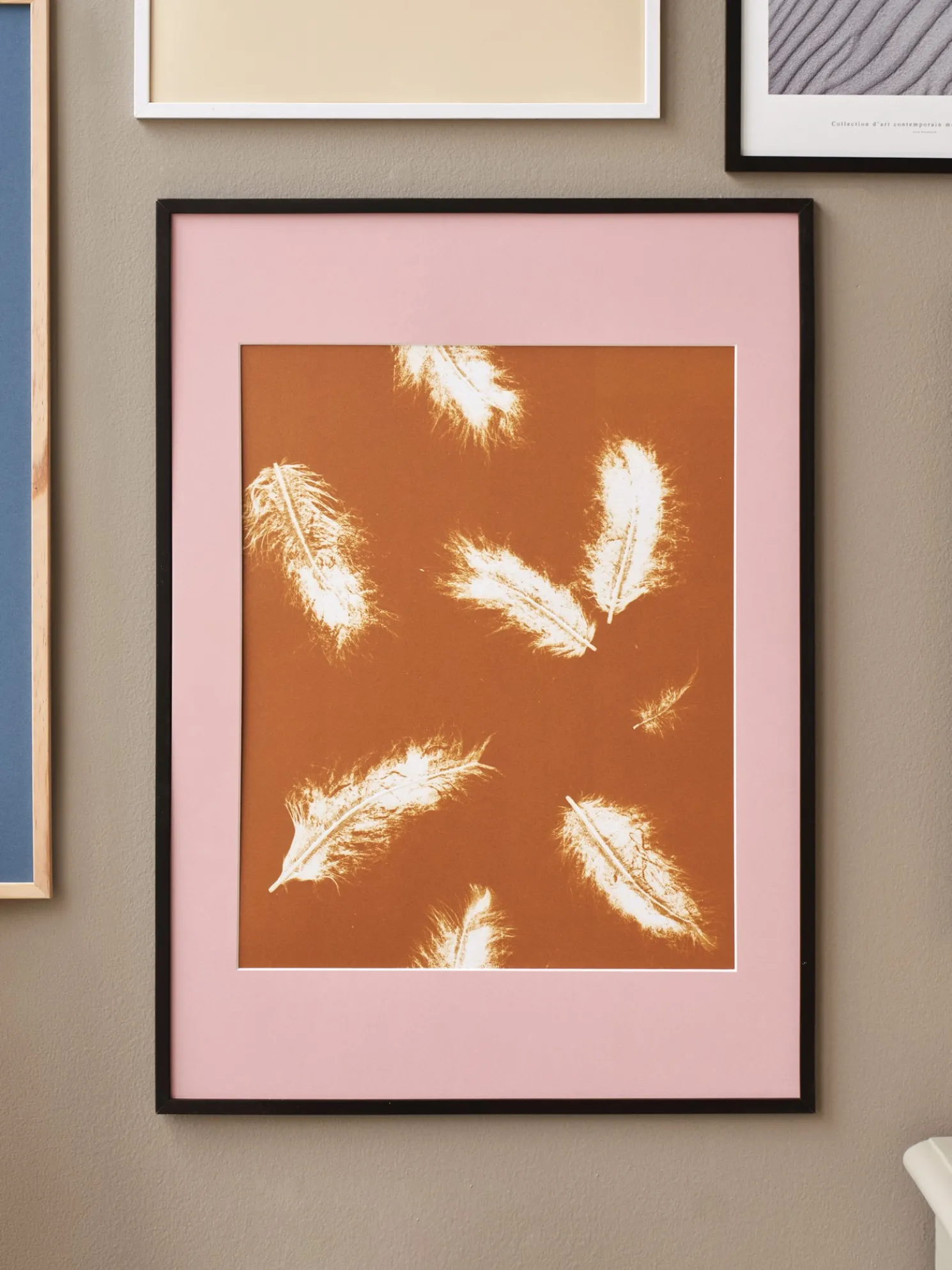 Poster Feather Dark Mustard 40 X 50